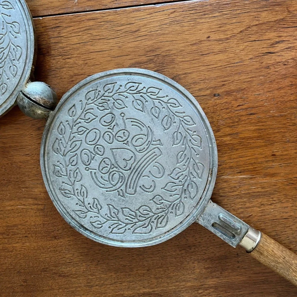 Vintage Nordic Ware Scandinavian Krumkake Iron